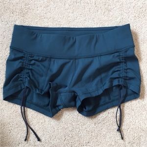 Lululemon yoga shorts